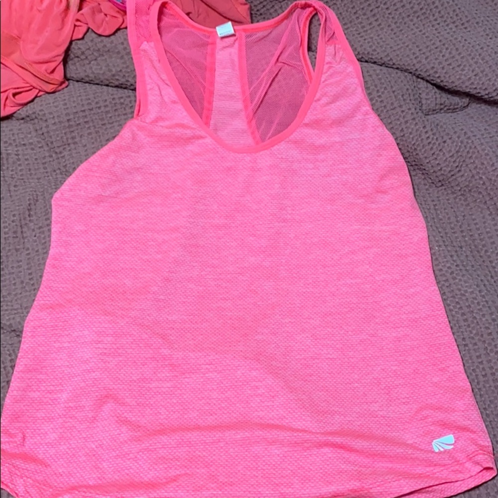 workout top